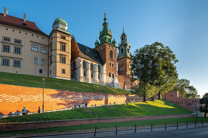Discover the beauty and mystery of Wawel Castle!